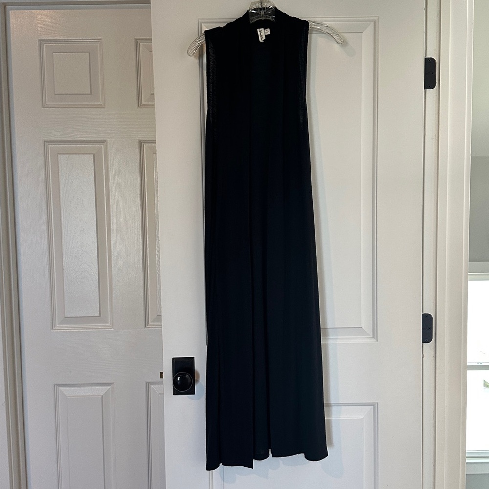 Others Follow Black Sleeveless Tunic